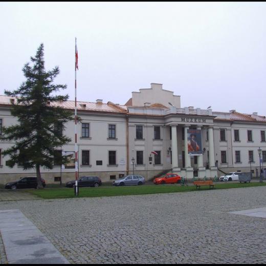 Fot 12. Barokowo – klasycystyczne kolegium Pijarów w Radomiu